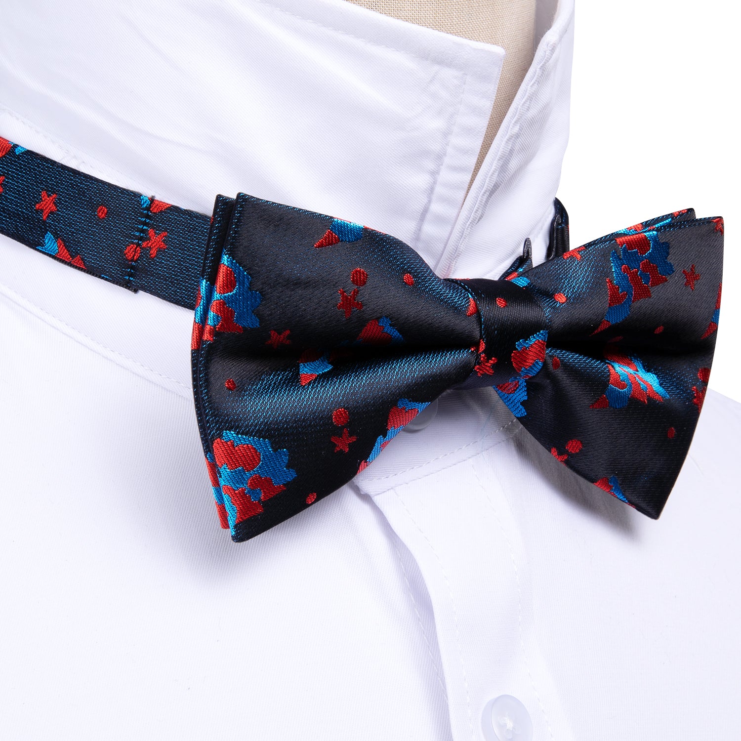 Barry Wang Christmas Black Xmas Tree Silk Bow Tie Hanky Cufflinks Set