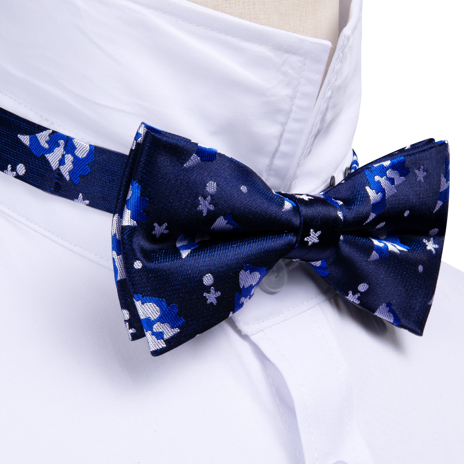 Barry Wang Christmas Blue White Xmas Tree Silk Bow Tie Hanky Cufflinks Set