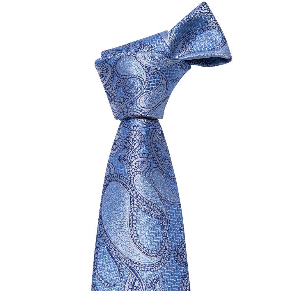 are paisley ties in style